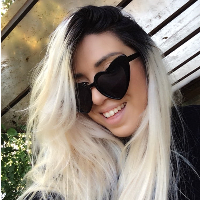 2018 new fashion love sunglasses, Liu Jialing, the same, ink, female, gradient, heart-shaped glasses, excellent alfamoba