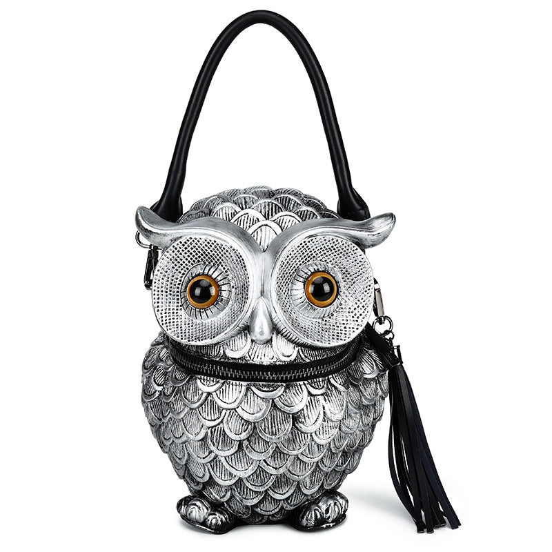 Embossed three-dimensional creative handbags punk simulation owl shoulder diagonal bag original animal flow Supor bag alfamoba