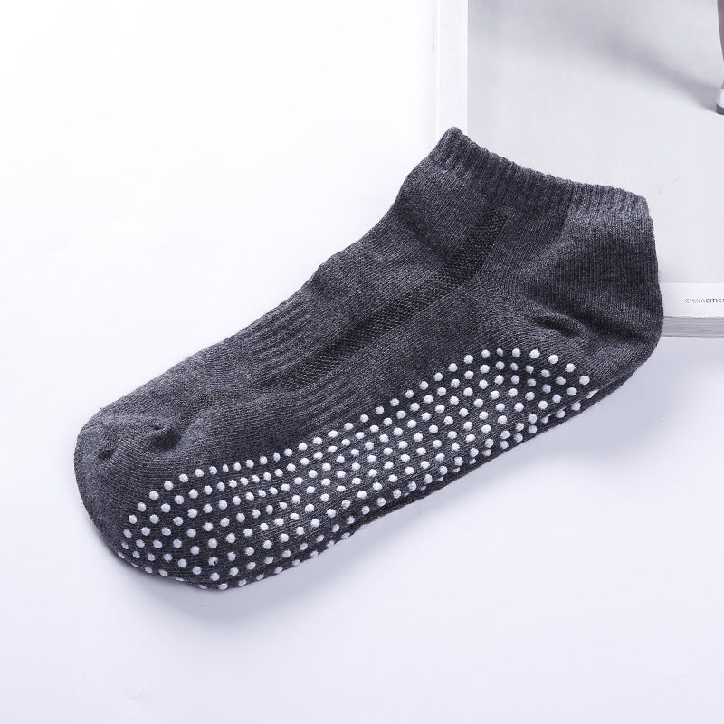 Dispensing yoga socks sweat-absorbing breathable boat socks trampoline socks indoor non-slip floor socks round head Pilates men's socks alfamoba