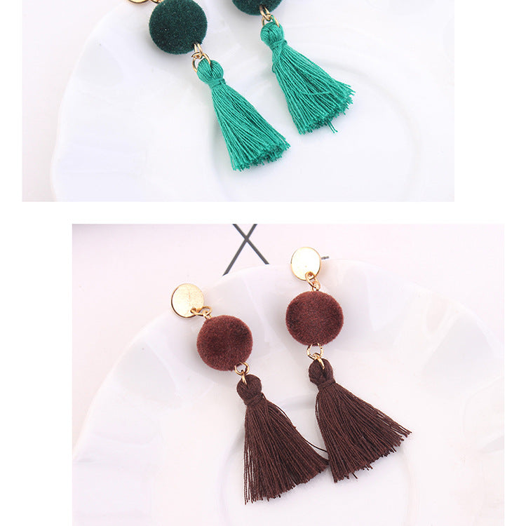 European and American fashion retro plush ball wool soda earrings temperament national wind multi-length earrings ear joy spot alfamoba