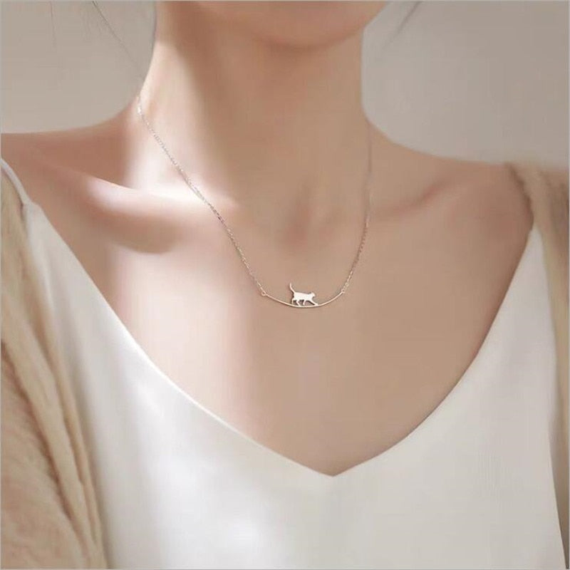 New Fashion Cat Curved Simple Personality 925 Sterling Silver Jewelry Cute Animal Walking Cat Clavicle Chain Necklaces N090 alfamoba