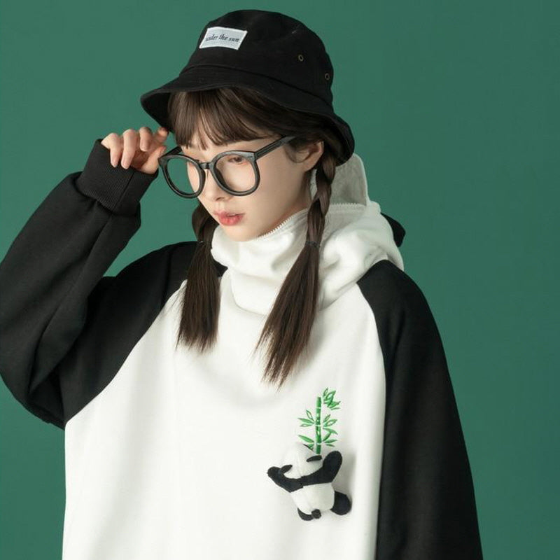 Komori™ Panda Pocket Hoodie alfamoba