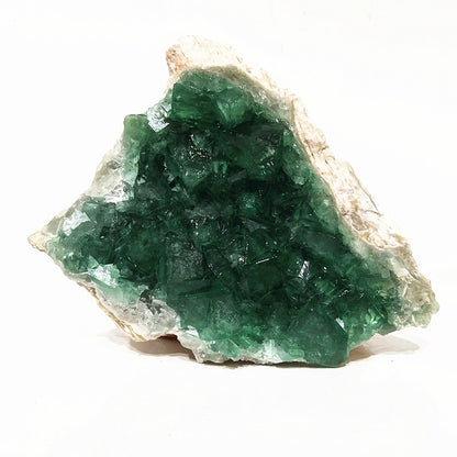 Natural stones Pyroemerald Crystals Raw Mineral Desk Decoration Real Green Fluorite Witchcraft Supplies Spiritual Healing Chakra alfamoba