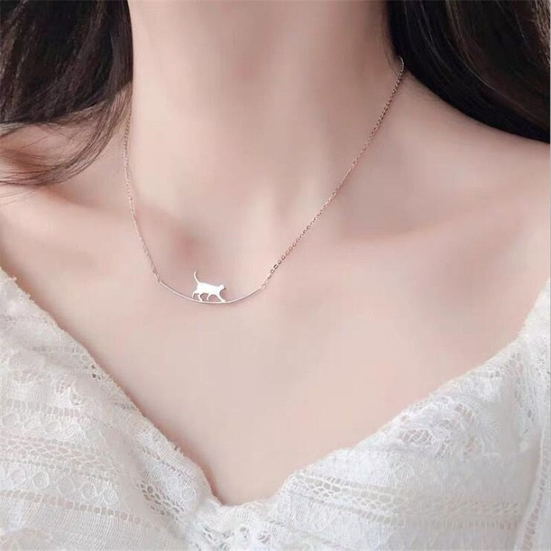 New Fashion Cat Curved Simple Personality 925 Sterling Silver Jewelry Cute Animal Walking Cat Clavicle Chain Necklaces N090 alfamoba