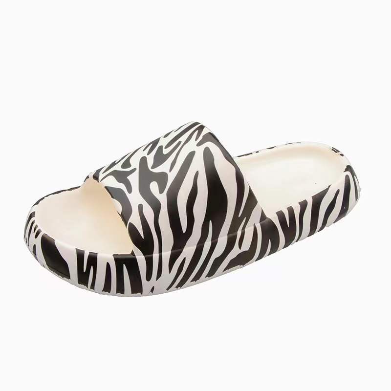 In summer, the new style of stepping on shit-feeling cows striped graffiti slippers couples wear soft bottom indoor non-slip sandals and slippers for men and women alfamoba